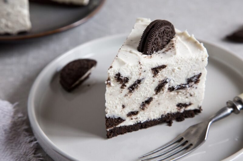 Oreo Cheesecake Recipe: A Creamy Dream for Cookie Lovers