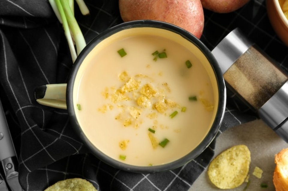 Easy Crockpot Potato Soup Recipe for Busy Days