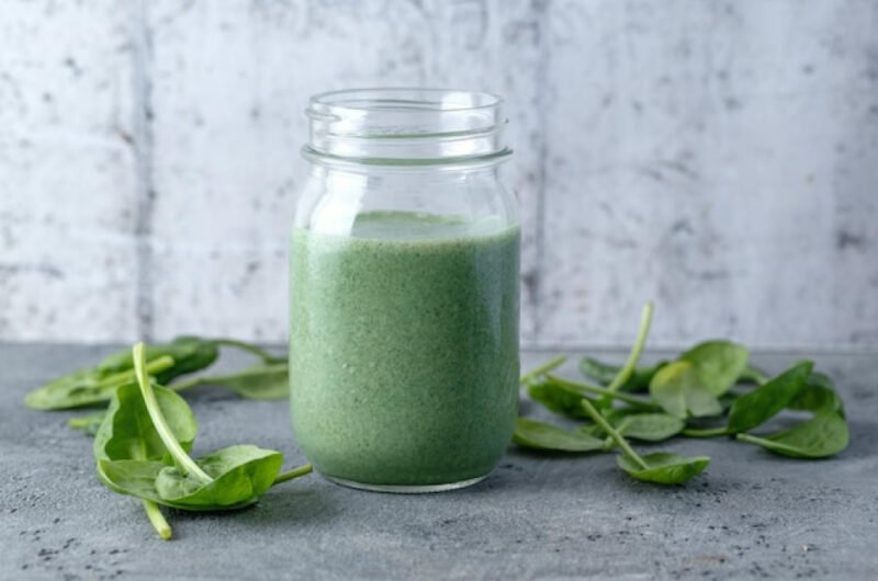 Spinach Smoothie Recipe: The Green Powerhouse You’ll Enjoy